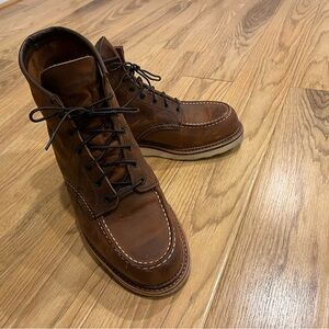 MENS 10.5 RED WING BOOT